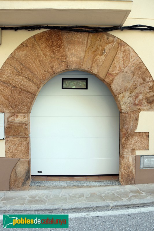 Alcover - Portal de Ca la Rosa Barra (Foto: Albert Esteves, 2019) Alcover - Portal de Ca la Rosa Barra