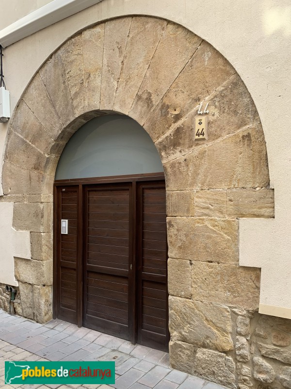 Alcover - Portal de Ca Rosquill (Foto: Albert Esteves, 2019) Alcover - Portal de Ca Rosquill