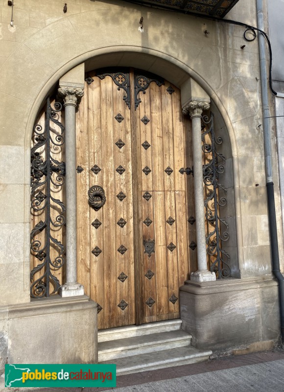 Arenys de Mar - Cases Riera (Foto: Albert Esteves, 2019) Arenys de Mar - Cases Riera