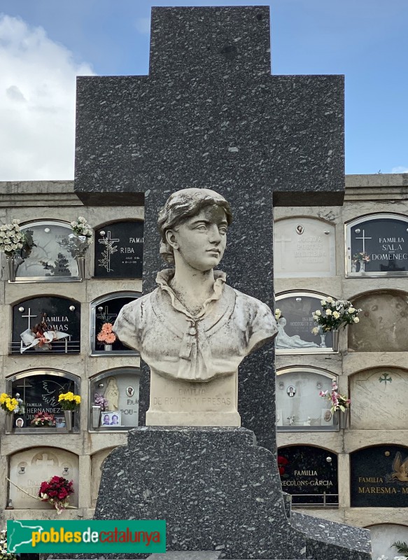 Arenys de Mar - Cementiri. Sepulcre Emília de Rovira Presas