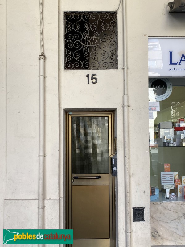 Barcelona - Plaça Masadas (Foto: Albert Esteves, 2019) Barcelona - Plaça Masadas