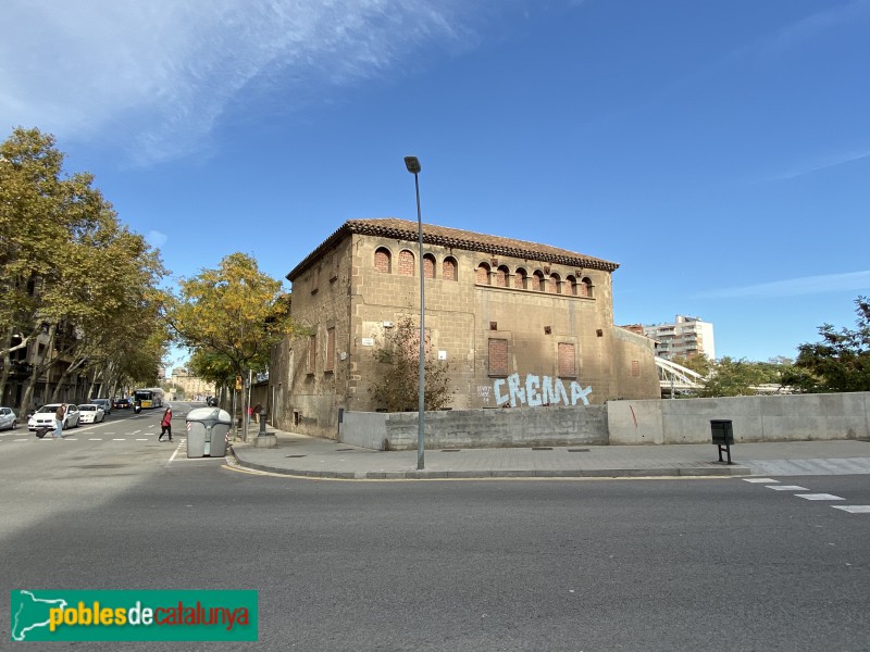 Barcelona - Torre del Fang (Foto: Albert Esteves, 2019) Barcelona - Torre del Fang