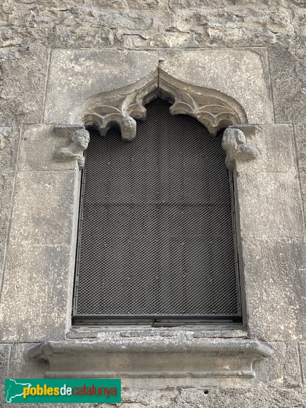 Barcelona - Torre del Fang (Foto: Albert Esteves, 2019) Barcelona - Torre del Fang