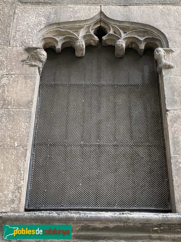Barcelona - Torre del Fang (Foto: Albert Esteves, 2019) Barcelona - Torre del Fang