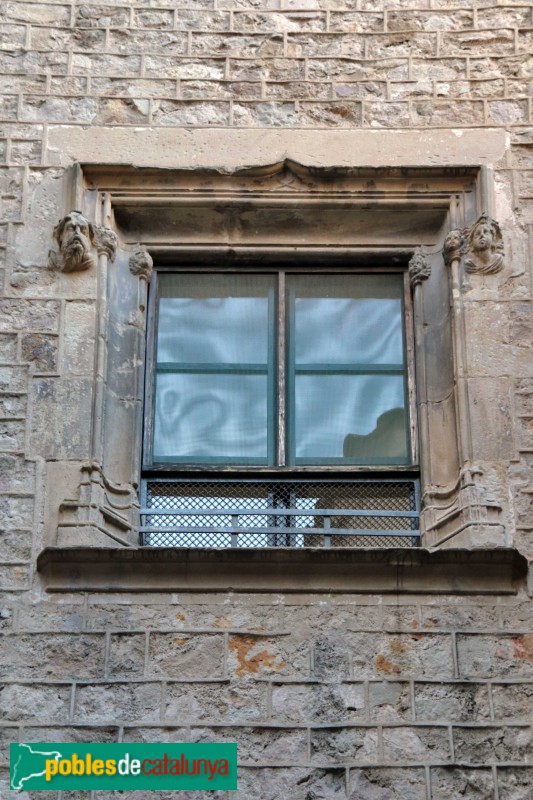 Barcelona - Casa del Gremi de Calderers (Foto: Albert Esteves, 2019) Barcelona - Casa del Gremi de Calderers