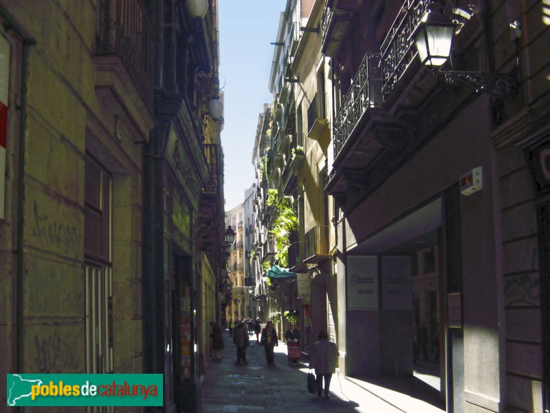 Barcelona - Carrer dels Banys Nous (Foto: Albert Esteves, 2007) Barcelona - Carrer dels Banys Nous