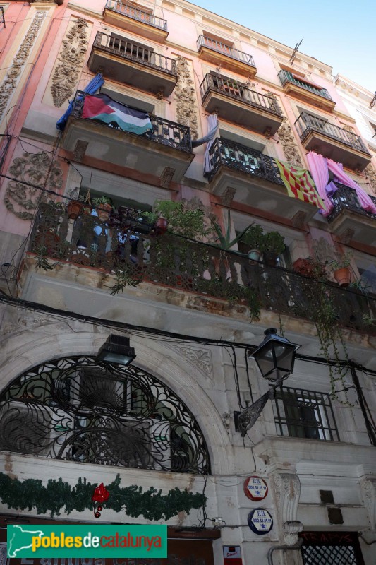 Barcelona - Call, 8 (Foto: Albert Esteves, 2019) Barcelona - Call, 8