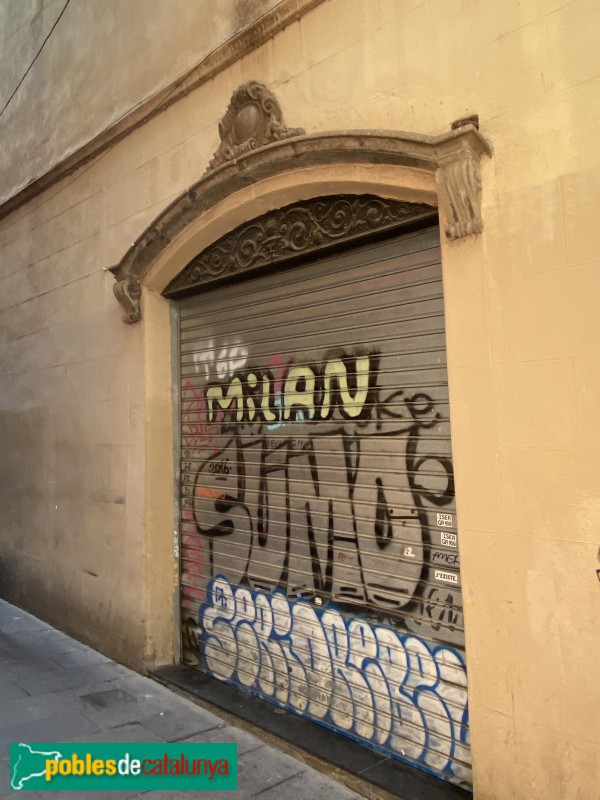 Barcelona - Església de Sant Felip Neri, carrer de la Palla (Foto: Albert Esteves, 2019) Barcelona - Església de Sant Felip Neri, carrer de la Palla