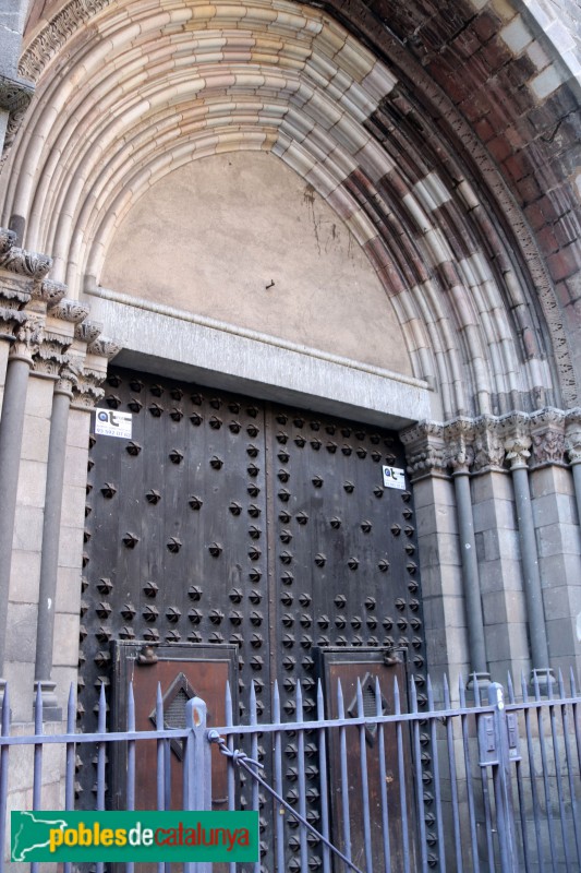Església de Santa Maria del Pi. Porta de l'Avemaria (Foto: Albert Esteves, 2019) Església de Santa Maria del Pi. Porta de l'Avemaria