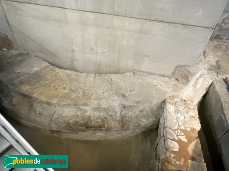 Barcelona - Torre romana del palau Marc (Foto: Albert Esteves, 2019) Barcelona - Torre romana del palau Marc