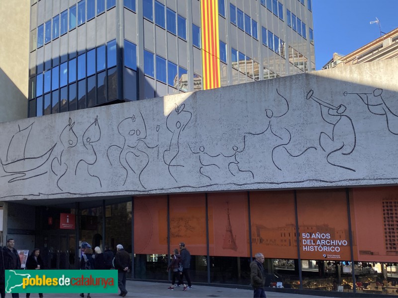 Barcelona - Fris del Col·legi d'Arquitectes