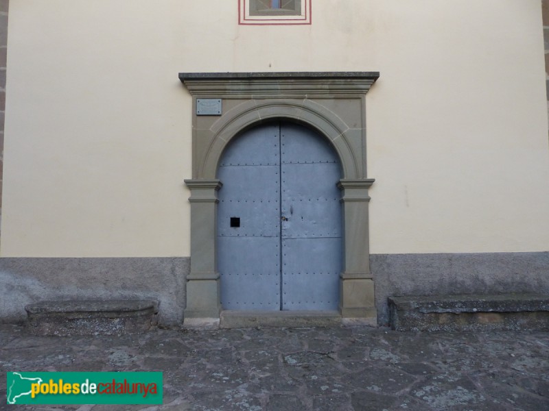 Folgueroles - Ermita La Damunt. Porta (Foto: Graciel·la Vidal, 2017) Folgueroles - Ermita La Damunt. Porta