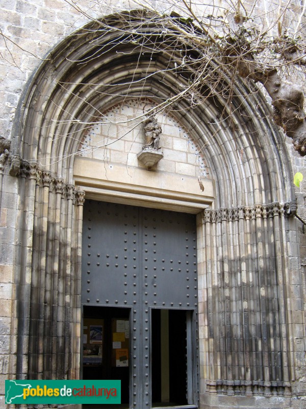 Barcelona - Església de Santa Anna (Foto: Albert Esteves, 2007) Barcelona - Església de Santa Anna