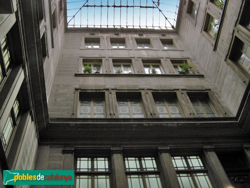 Barcelona - Santa Anna, 28 (Foto: Albert Esteves, 2007) Barcelona - Santa Anna, 28