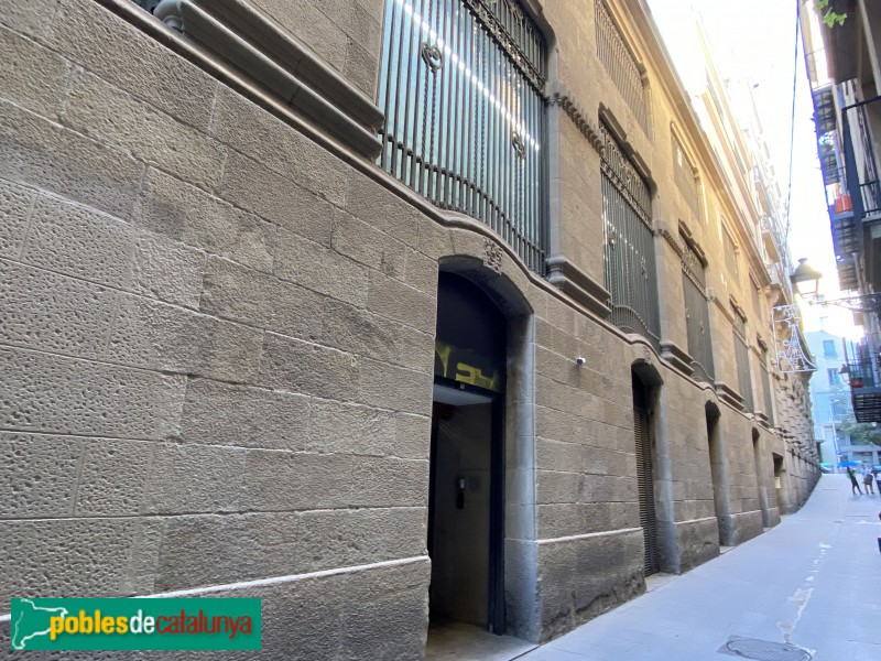 Barcelona - Banc Hispano Americà, façana Estruc (Foto: Albert Esteves, 2020) Barcelona - Banc Hispano Americà, façana Estruc