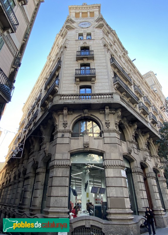 Barcelona - Banc Hispano Americà (Foto: Albert Esteves, 2020) Barcelona - Banc Hispano Americà