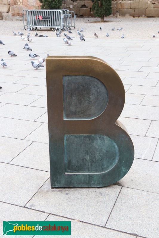 Barcelona - Escultura Barcino (Foto: Albert Esteves, 2020) Barcelona - Escultura Barcino