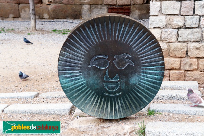 Barcelona - Escultura Barcino (Foto: Albert Esteves, 2020) Barcelona - Escultura Barcino