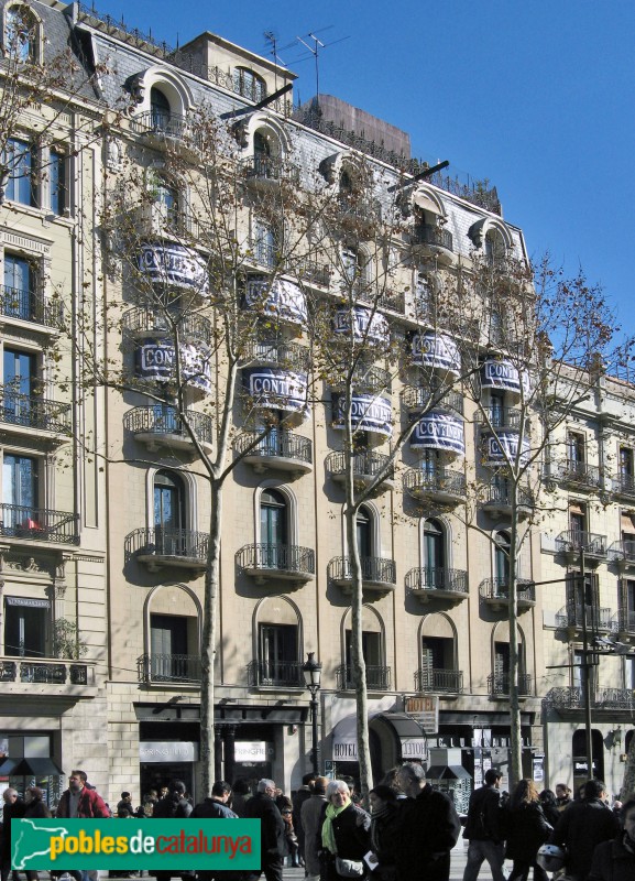 Barcelona - Rambla, 138 (Foto: Albert Esteves, 2007) Barcelona - Rambla, 138