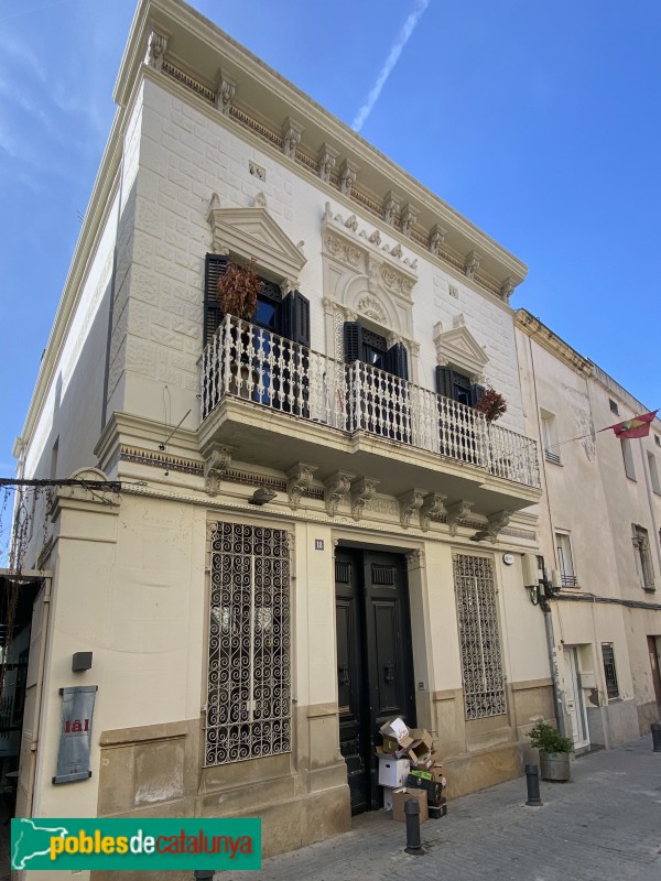 Esparreguera - Carrer Cavallers, 18 (Foto: Albert Esteves, 2020) Esparreguera - Carrer Cavallers, 18