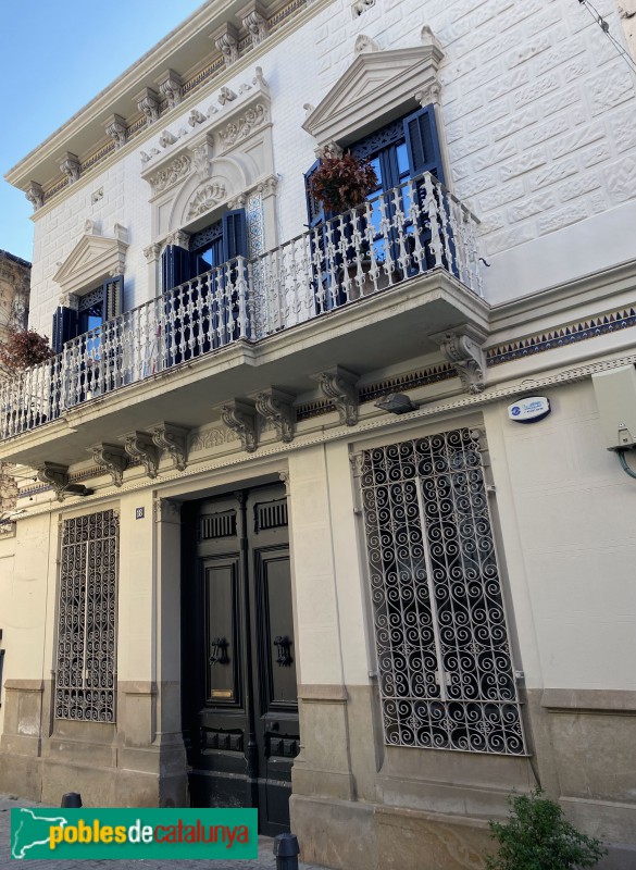 Esparreguera - Carrer Cavallers, 18 (Foto: Albert Esteves, 2020) Esparreguera - Carrer Cavallers, 18