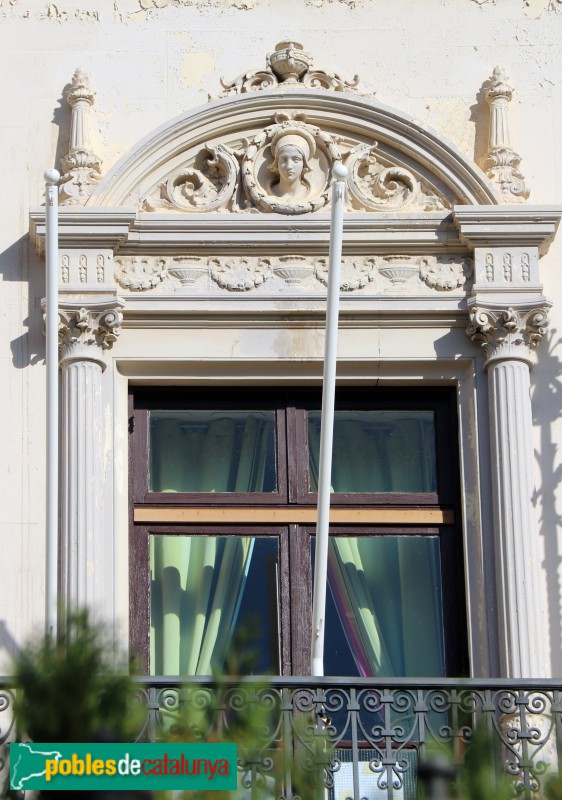 Barcelona - Av. Tibidabo, 24-28 (Foto: Albert Esteves, 2020) Barcelona - Av. Tibidabo, 24-28