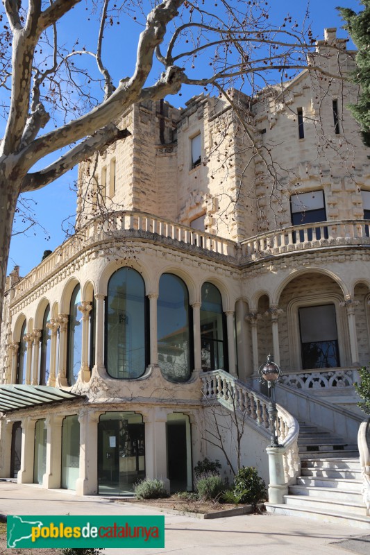 Barcelona - Av. Tibidabo, 23-25 (Foto: Albert Esteves, 2020) Barcelona - Av. Tibidabo, 23-25