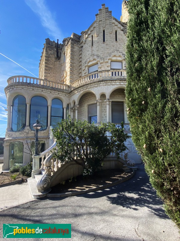 Barcelona - Av. Tibidabo, 23-25 (Foto: Albert Esteves, 2020) Barcelona - Av. Tibidabo, 23-25