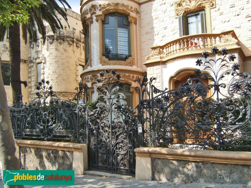 Barcelona - Av. Tibidabo, 27 (Foto: Carmen Gloria Moya, 2009) Barcelona - Av. Tibidabo, 27