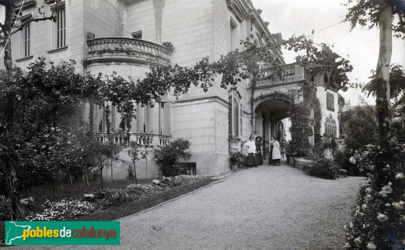 Barcelona - Av. Tibidabo, 29 (Foto: Frederic Ballell -Arxiu Fotogràfic de Barcelona-, 1913) Barcelona - Av. Tibidabo, 29