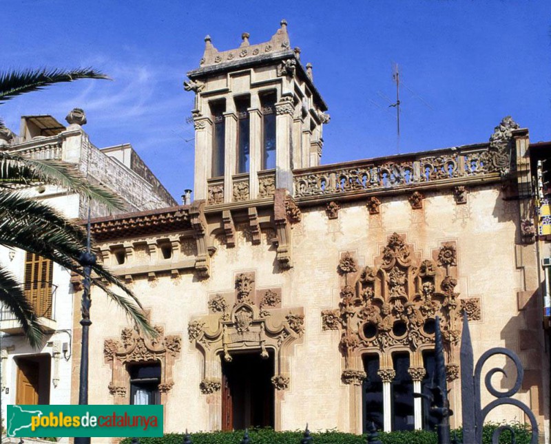 Vilassar de Mar - Can Bassa (Foto: Josep Maria Ardèvol, 1996) Vilassar de Mar - Can Bassa