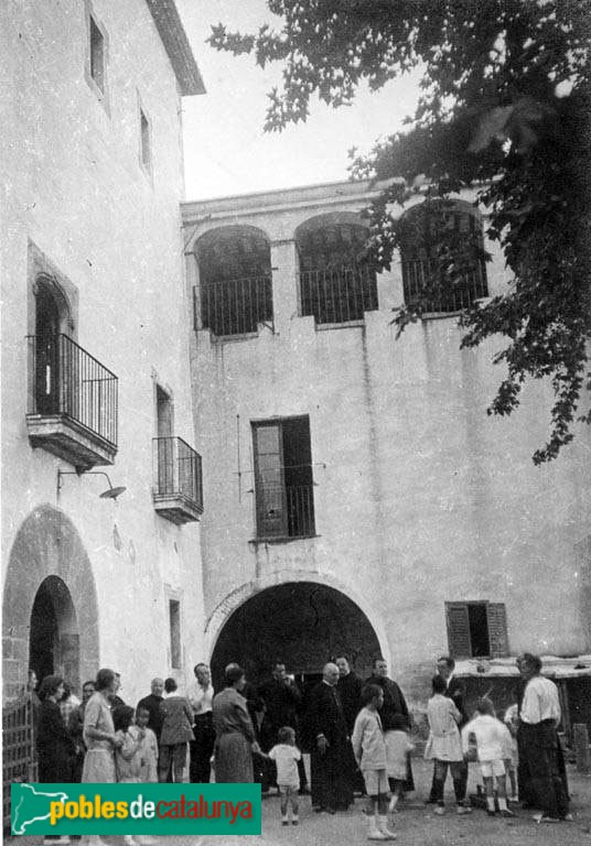 Castellví de Rosanes - Miralles (Foto: Anònim -Arxiu Fotogràfic del Centre Excursionista de Catalunya-, anys vint segle XX) Castellví de Rosanes - Miralles