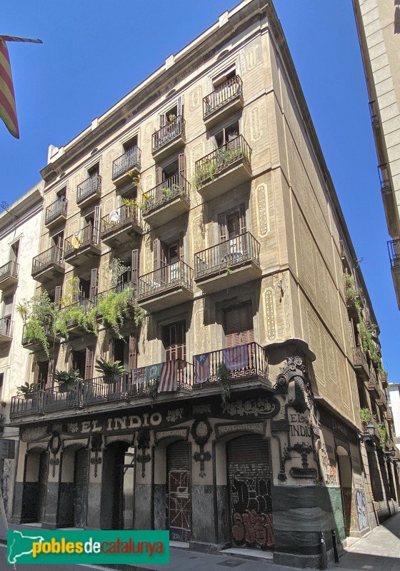 Barcelona - Carme, 24 (Foto: Albert Esteves, 2020) Barcelona - Carme, 24