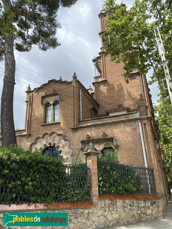 Barcelona - Casa Fornells, Av. Tibidabo, 37 (Foto: Albert Esteves, 2020) Barcelona - Casa Fornells, Av. Tibidabo, 37