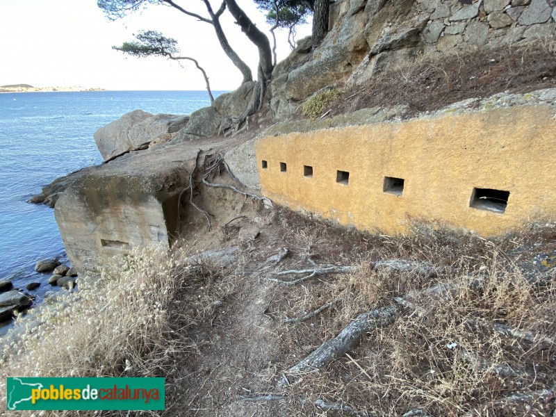 Sant Antoni de Calonge - Búnquer de la Torre Valentina (Foto: Albert Esteves, 2020) Sant Antoni de Calonge - Búnquer de la Torre Valentina