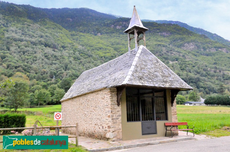 Les - Capella de la Mare de Déu de la Pietat (Foto: Joan Sànchez Sabé, 2014) Les - Capella de la Mare de Déu de la Pietat