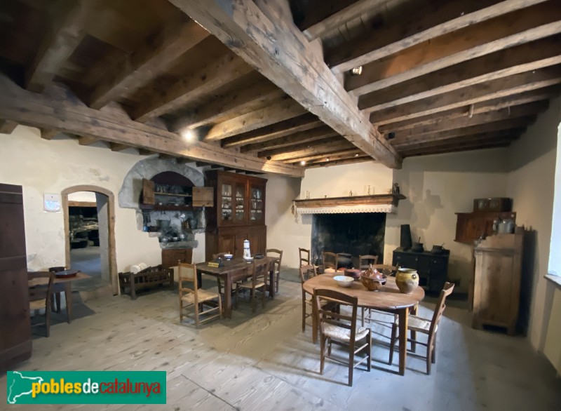 Vilamòs - Çò de Joanchiquet. Cuina (Foto: Albert Esteves, 2020) Vilamòs - Çò de Joanchiquet. Cuina