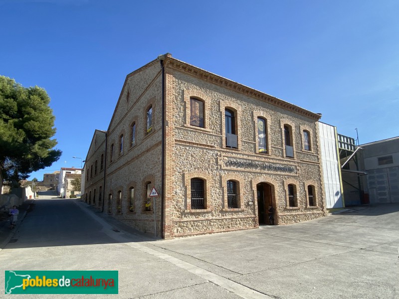 La Granadella - Cooperativa Sant Antoni Abat (Foto: Albert Esteves, 2020) La Granadella - Cooperativa Sant Antoni Abat