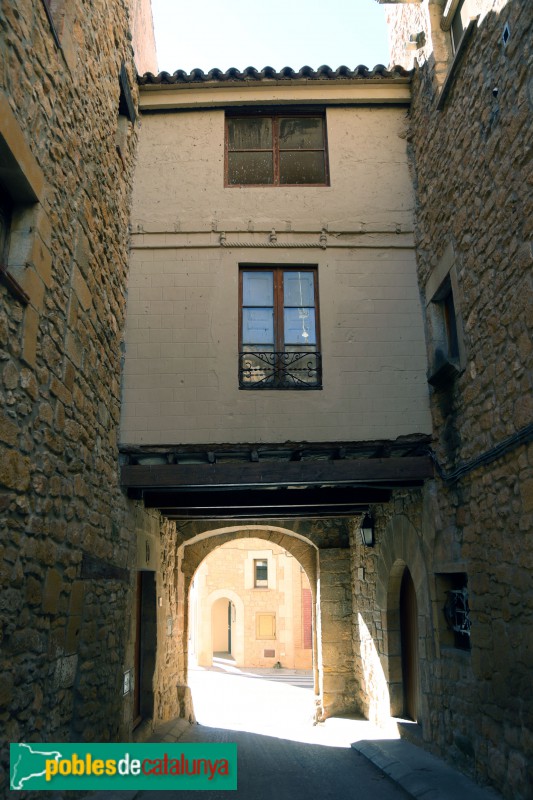 El Vilosell - Portal de la bassa (Foto: Albert Esteves, 2020) El Vilosell - Portal de la bassa