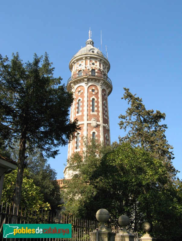 Barcelona - Torre de les Aigües del Tibidabo (o de Dosrius) (Foto: Albert Esteves, 2007) Barcelona - Torre de les Aigües del Tibidabo (o de Dosrius)