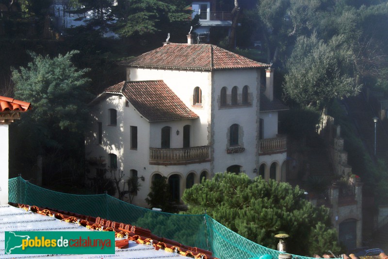 Barcelona - Reis Catòlics, 7-9 (Vallvidrera) (Foto: Albert Esteves, 2020) Barcelona - Reis Catòlics, 7-9 (Vallvidrera)