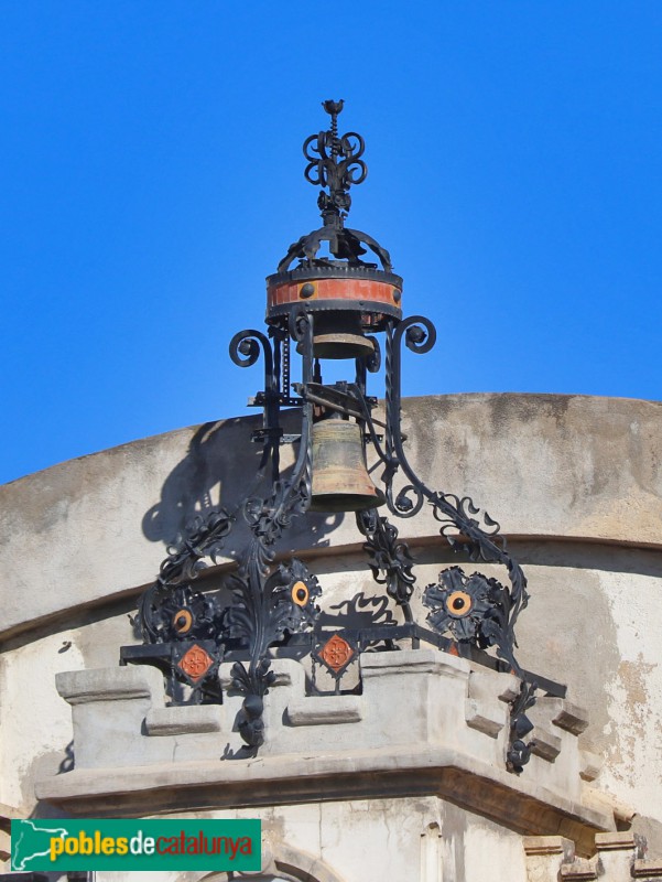 Barcelona - Casernes de Girona. Detall