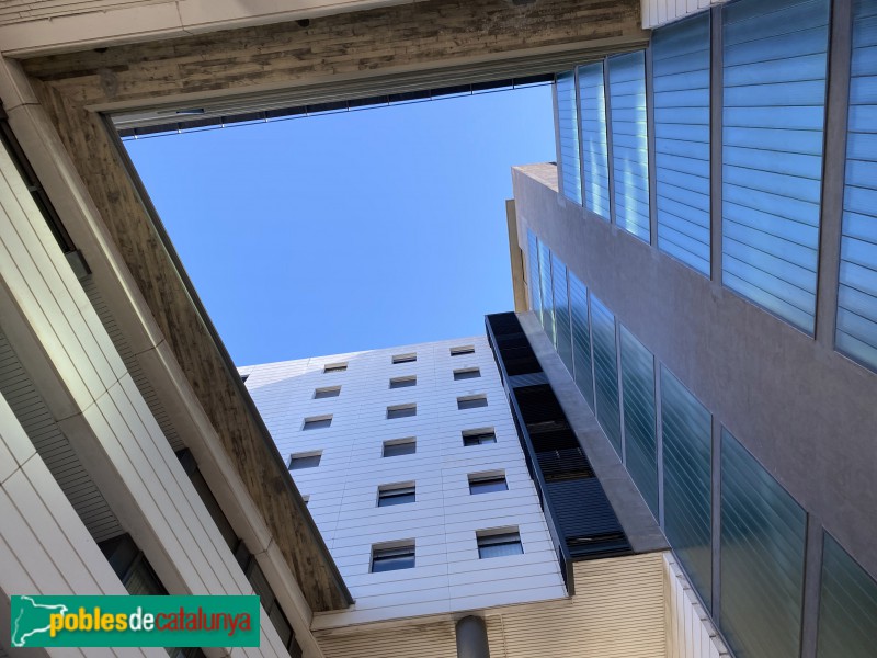 Barcelona - Vil·la Olímpica de la Vall d'Hebron (Foto: Albert Esteves, 2021) Barcelona - Vil·la Olímpica de la Vall d'Hebron