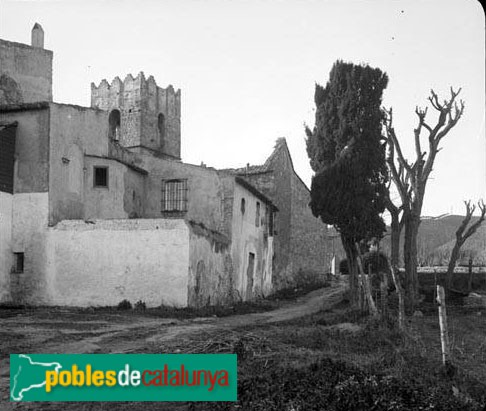 Barcelona - Església de Sant Joan d'Horta (Foto: <i>Manuel Genovart - Arxiu Fotogràfic Centre Excursionista de Catalunya-</i>, anys vint) Barcelona - Església de Sant Joan d'Horta