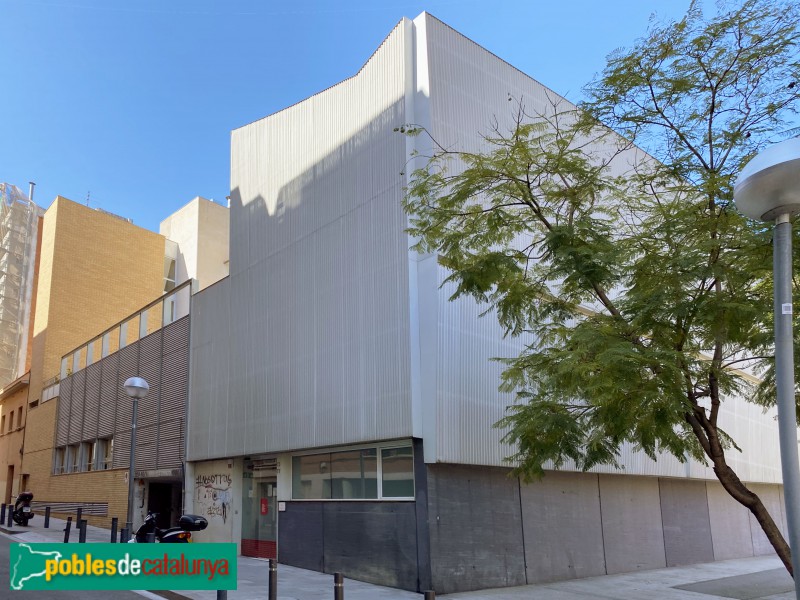 Barcelona - Centre de Serveis Socials Prosperitat (Foto: Albert Esteves, 2021) Barcelona - Centre de Serveis Socials Prosperitat
