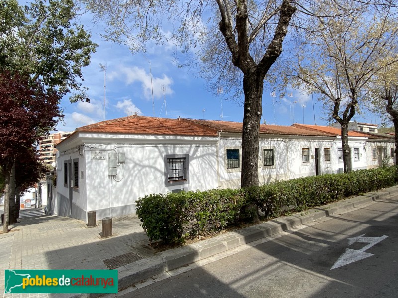 Barcelona - Cases Barates (Can Peguera)