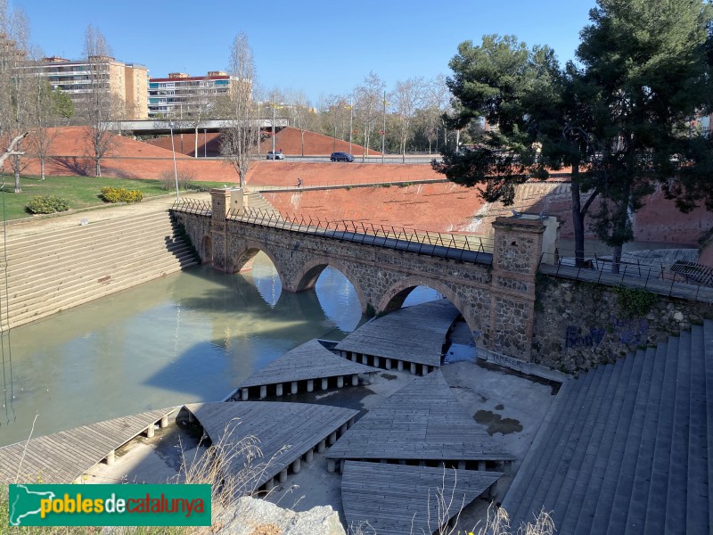 Barcelona - Aqüeducte Dosrius (Foto: Albert Esteves, 2021) Barcelona - Aqüeducte Dosrius