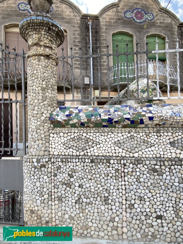 Sant Feliu de Llobregat - Cases d'en Molins (Foto: Albert Esteves, 2021) Sant Feliu de Llobregat - Cases d'en Molins