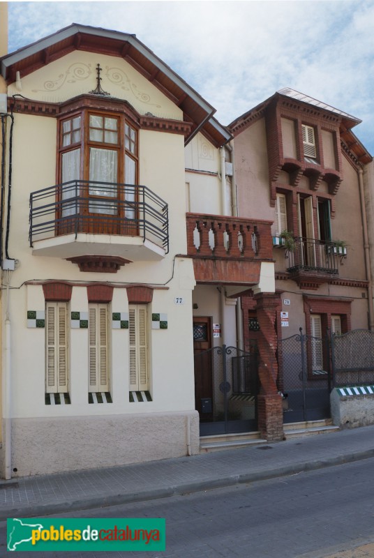 L'Hospitalet de Llobregat - Les Cases Barates (Foto: Albert Esteves, 2021) L'Hospitalet de Llobregat - Les Cases Barates