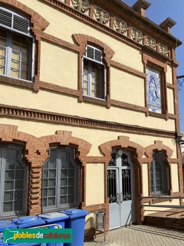 L'Hospitalet de Llobregat - Can Vilumara. Casa del director (Foto: Albert Esteves, 2021) L'Hospitalet de Llobregat - Can Vilumara. Casa del director